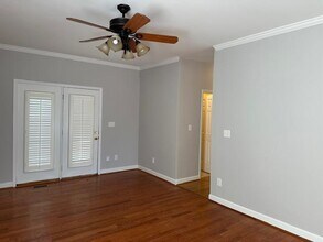 5 Ballard Ct in Durham, NC - Building Photo - Building Photo