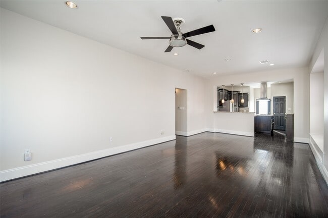 property at 312 W 20th St