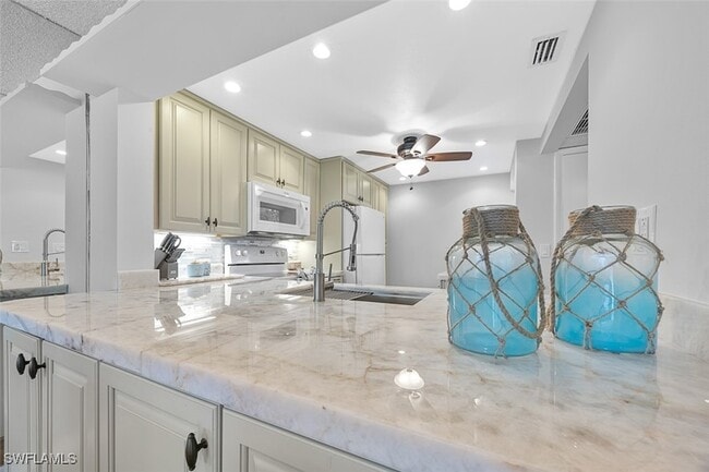 property at 1083 Forest Lakes Dr