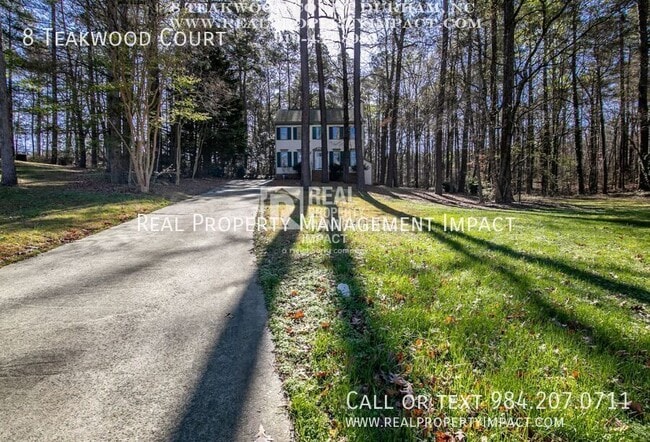 8 Teakwood Ct in Durham, NC - Building Photo - Building Photo