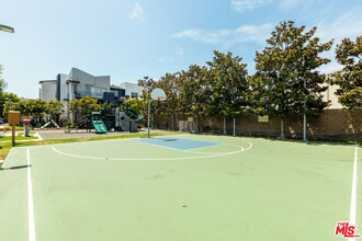 5507 W 149th Pl in Hawthorne, CA - Foto de edificio - Building Photo