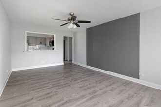 6029 N Winthrop Ave in Chicago, IL - Building Photo - Building Photo