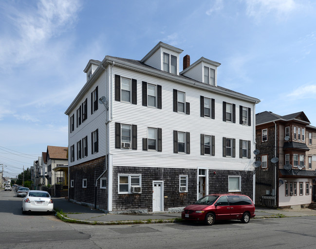 41-45 Linden St in New Bedford, MA - Building Photo - Building Photo