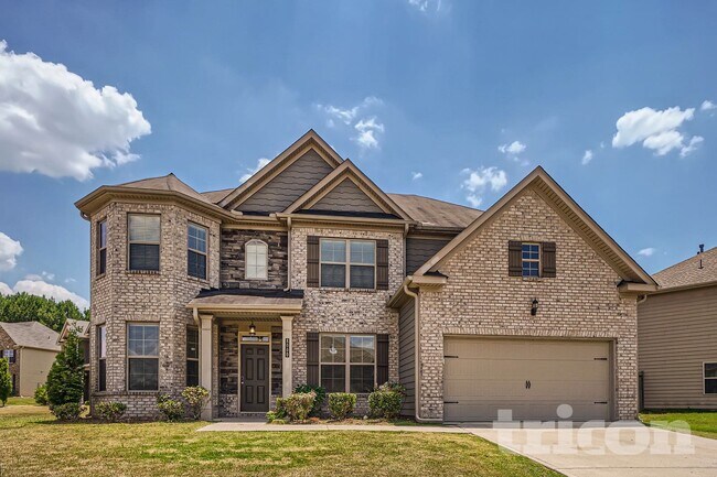 8000 Hillside Climb Wy in Snellville, GA - Foto de edificio - Building Photo