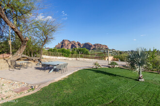 6038 44th St in Paradise Valley, AZ - Building Photo - Building Photo