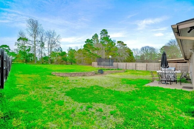 135 E Mosley Ln in Huntsville, TX - Building Photo - Building Photo