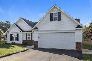 5420 Bridgegate Dr in Winston-Salem, NC - Building Photo