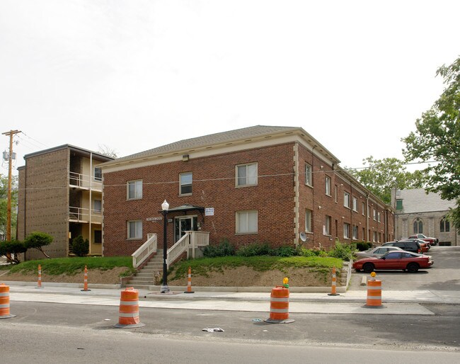N High St 2228 TPP in Columbus, OH - Foto de edificio - Building Photo