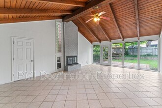3206 W 79th St in Prairie Village, KS - Building Photo - Building Photo