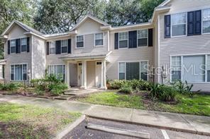 2228 Golden Oak Ln in Valrico, FL - Building Photo