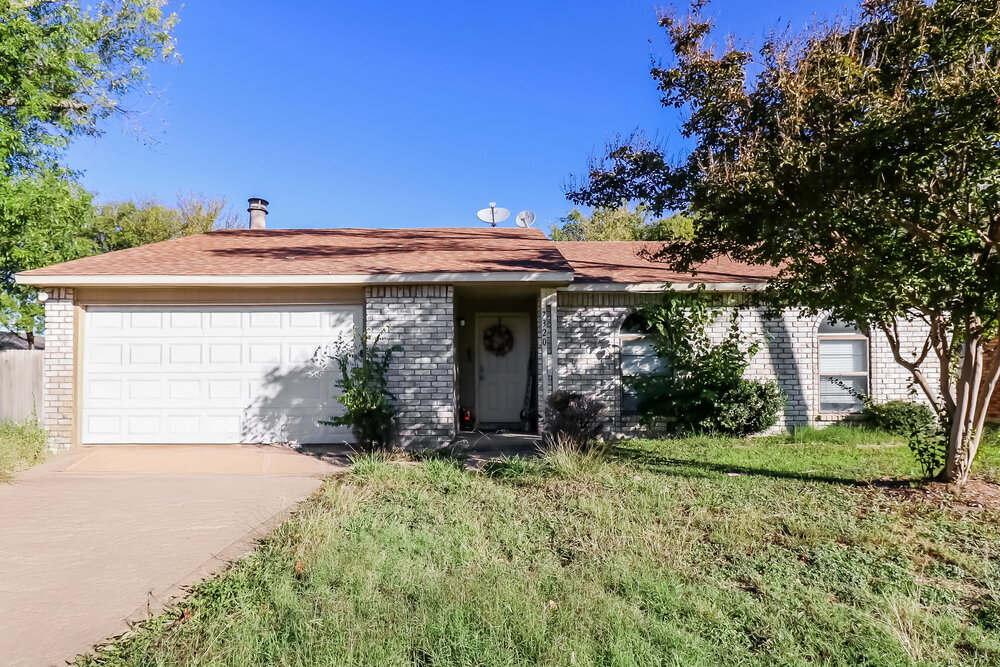 7320 Lea Pl in Fort Worth, TX - Building Photo