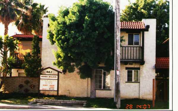 Avenida Mollison in El Cajon, CA - Foto de edificio - Building Photo