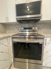 14728 Balgowan Rd in Hialeah, FL - Building Photo - Building Photo