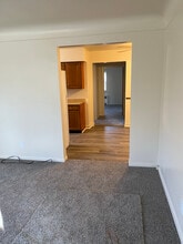 1814 Compton Rd in Cincinnati, OH - Building Photo - Building Photo