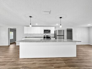 8531 Horizon Ln in Hudson, FL - Building Photo - Building Photo