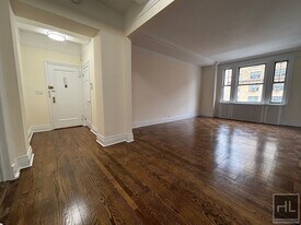 WEST 86 STREET, Unit 11A in New York, NY - Building Photo