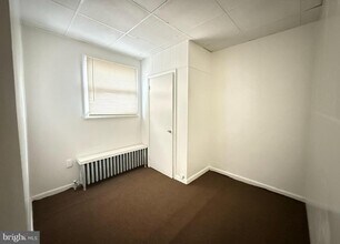 2046 S Beechwood St in Philadelphia, PA - Building Photo - Building Photo