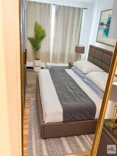 56-08 Remsen Pl-Unit -2L in Queens, NY - Building Photo - Building Photo