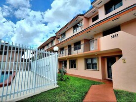 5851 W 20th Ave in Hialeah, FL - Building Photo