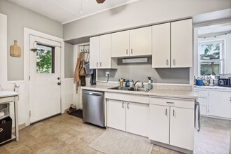 1709 Fillmore St NE in Minneapolis, MN - Building Photo - Building Photo