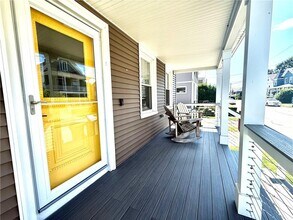 31 Russell Ave in Newport, RI - Building Photo - Building Photo