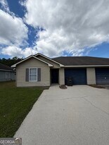 16 Sapelo Dr in St. Marys, GA - Building Photo