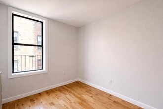 24 Thayer St, Unit 5F in New York, NY - Building Photo - Building Photo