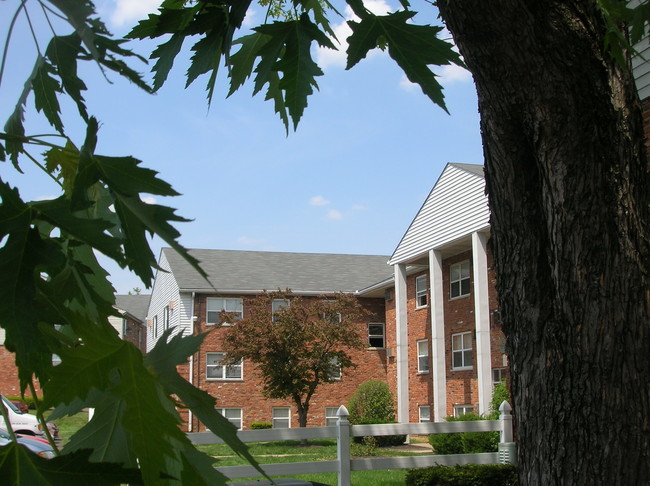 Magnolia Pointe Apartments