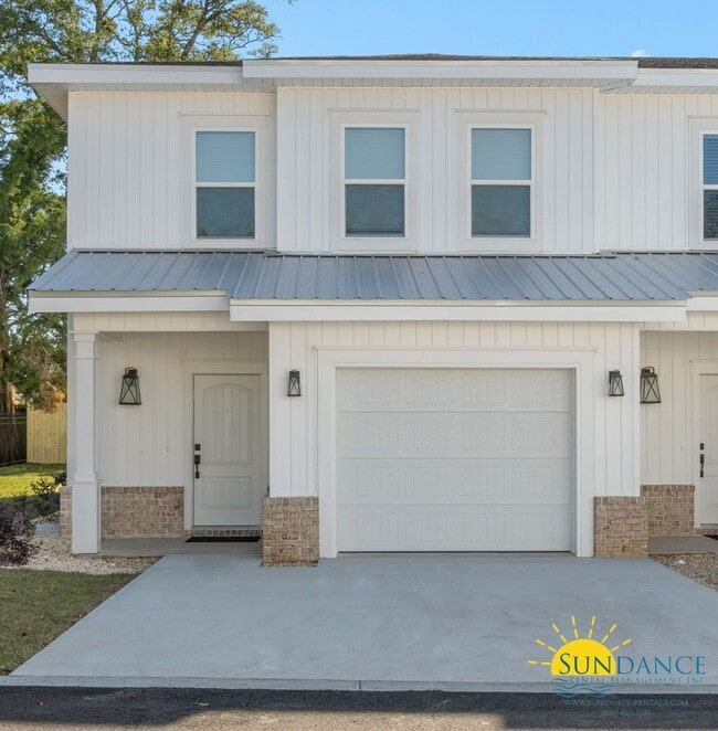 property at 517 Hill Ln