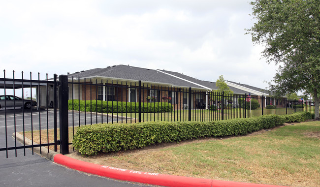 Lake Haven in Kemah, TX - Foto de edificio - Building Photo