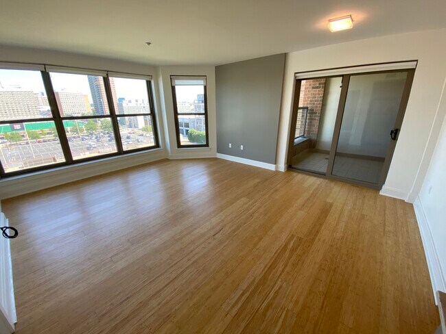76 Ashford St, Unit 3 in Boston, MA - Foto de edificio - Building Photo