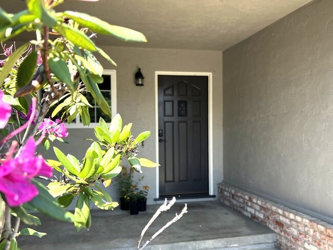 property at 768 Tamarack Dr