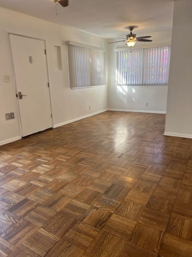 2709-2711 Broadway in Santa Monica, CA - Building Photo - Building Photo