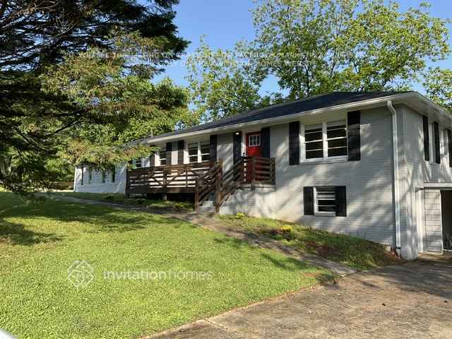 2630 Farmington Dr SW in Marietta, GA - Building Photo - Building Photo