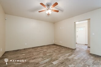 542 Eldron Ave in Deltona, FL - Building Photo - Building Photo