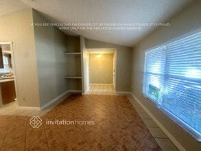 8147 Wellsmere Cir in Orlando, FL - Building Photo - Building Photo