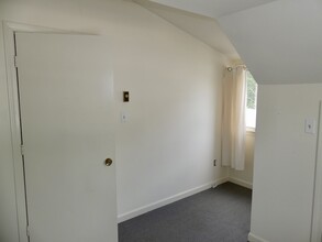 62 Main St in Essex, CT - Building Photo - Building Photo