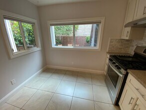 2715 Sutter St in San Francisco, CA - Building Photo - Building Photo