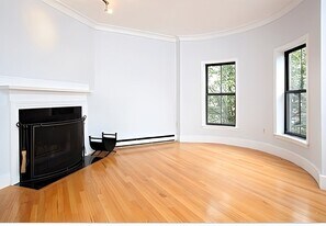 27 Dartmouth St, Unit 4 in Boston, MA - Building Photo