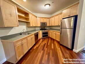 81 Westminster Ave in Boston, MA - Building Photo - Building Photo