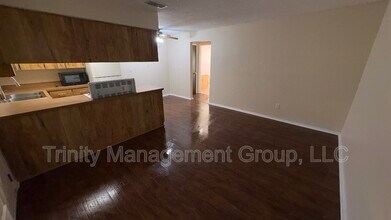 6331 Delaware Ave in New Port Richey, FL - Building Photo - Building Photo