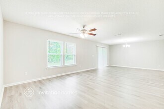 3946 Connecticut Ave in Orange Park, FL - Building Photo - Building Photo