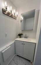 126 Felton St, Unit 3 in Waltham, MA - Building Photo - Building Photo