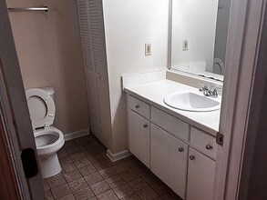 157 Haverford Ct in Hampton, VA - Building Photo - Building Photo