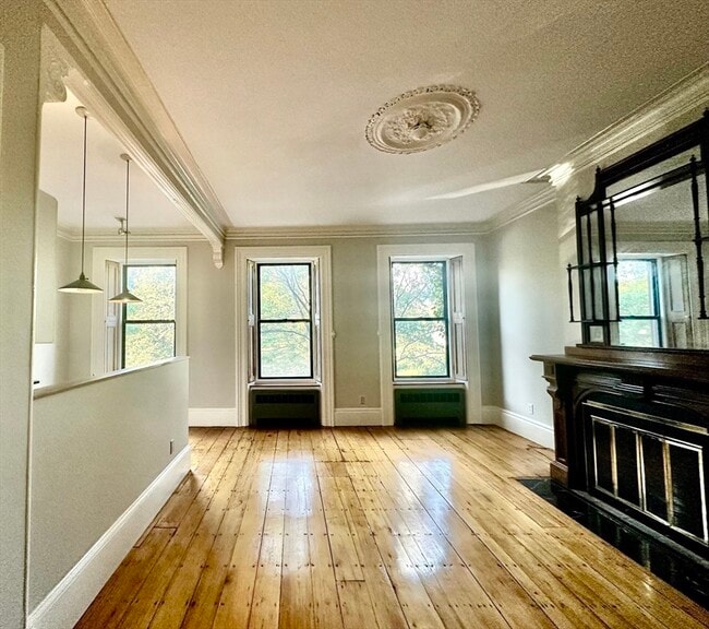 property at 41 Monument Sq