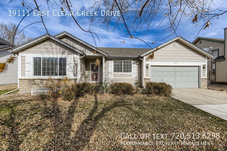 19111 E Clear Creek Dr in Parker, CO - Building Photo