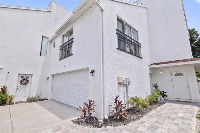 property at 9415 Citrus Glen Pl