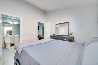 532 Viola Dr in Davenport, FL - Building Photo - Building Photo