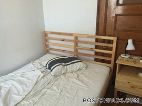 849 Beacon St, Unit 6 in Boston, MA - Foto de edificio - Building Photo