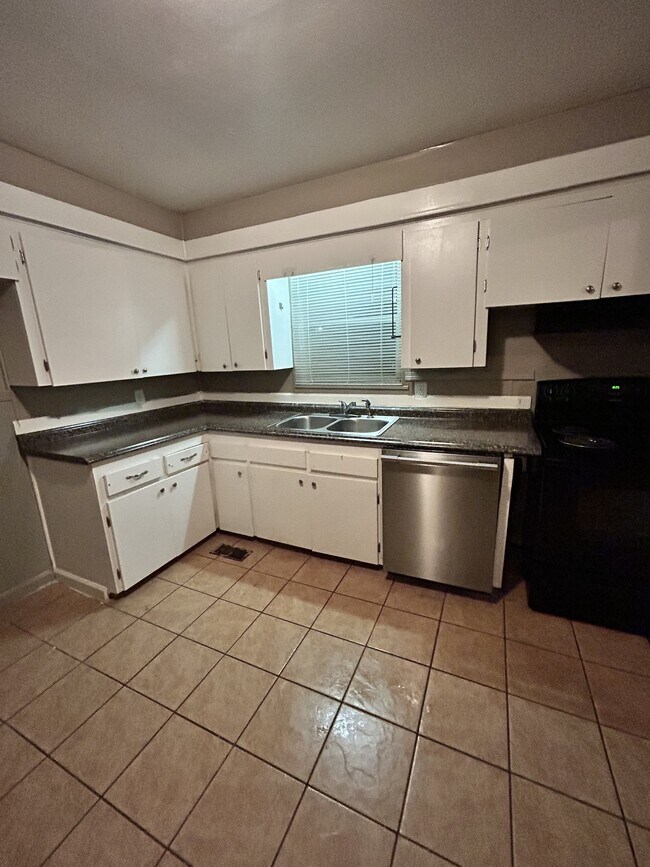 4500 Schaer St in North Little Rock, AR - Building Photo - Building Photo
